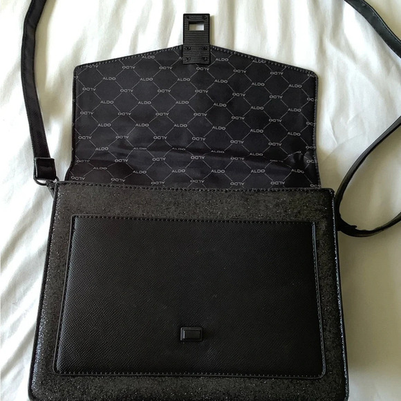 Black Aldo purse - Picture 3 of 4